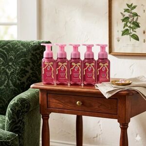 Bath & Body Works Twisted Peppermint Foaming Hand Soap 8.75 oz Lot of 5